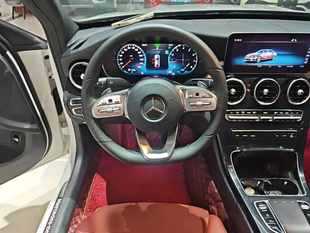 Mercedes-Benz C-Class — миниатюра 11