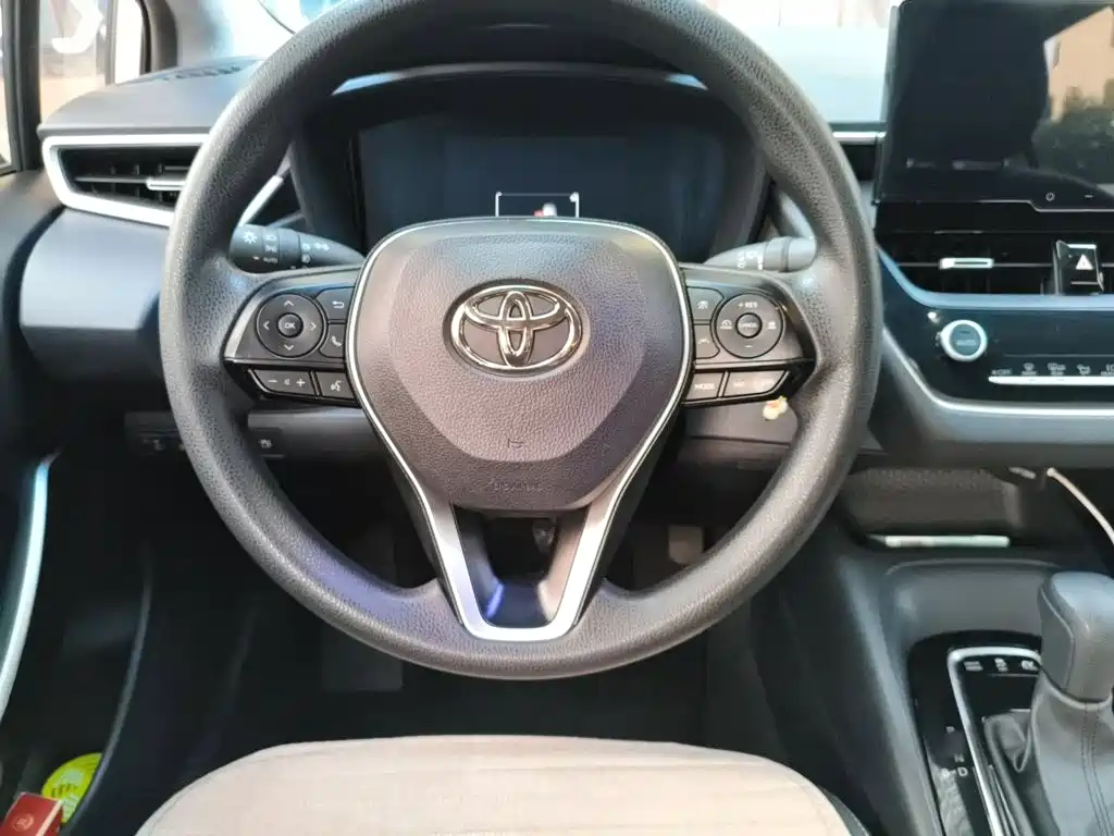Toyota Corolla — миниатюра 11