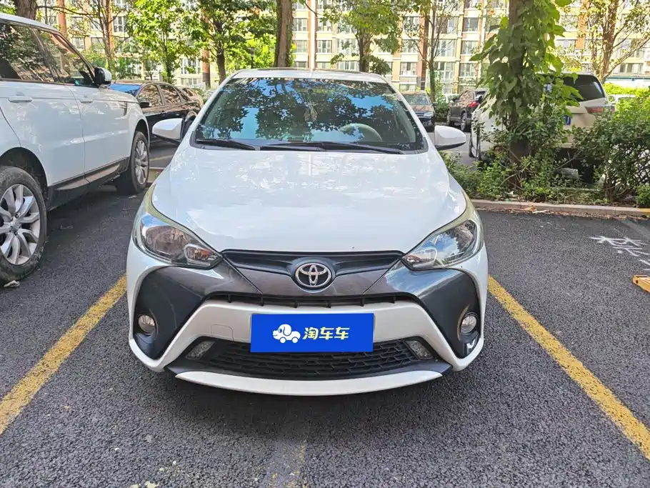 Toyota Yaris L — миниатюра 2