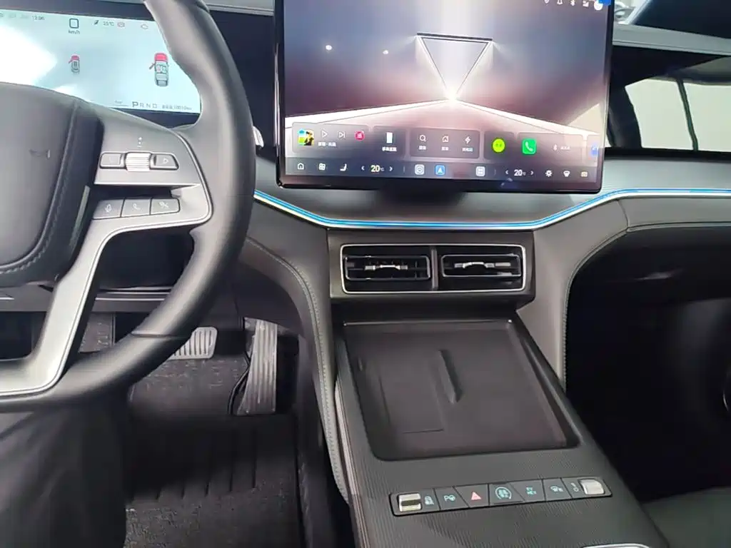 BYD L DM-i — миниатюра 10