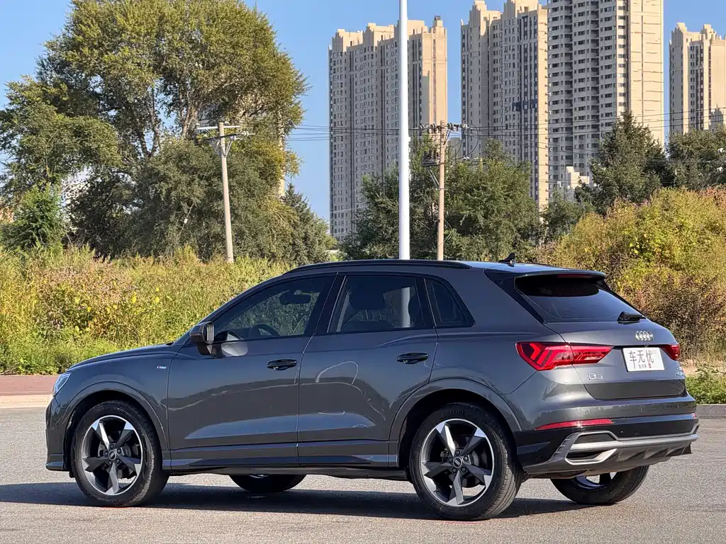 Audi Q3 — миниатюра 5