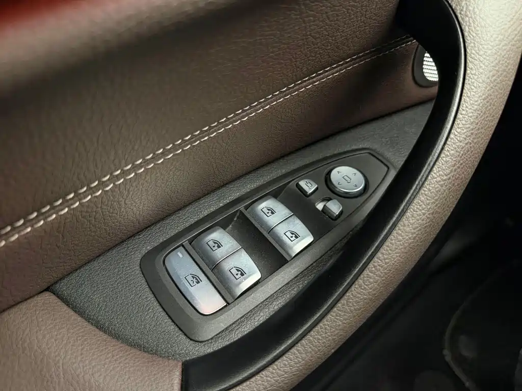 BMW X1 — миниатюра 12