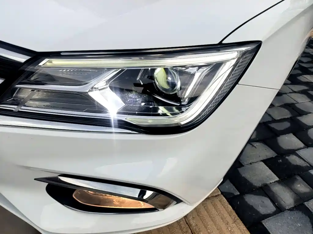 Roewe i5 — миниатюра 24