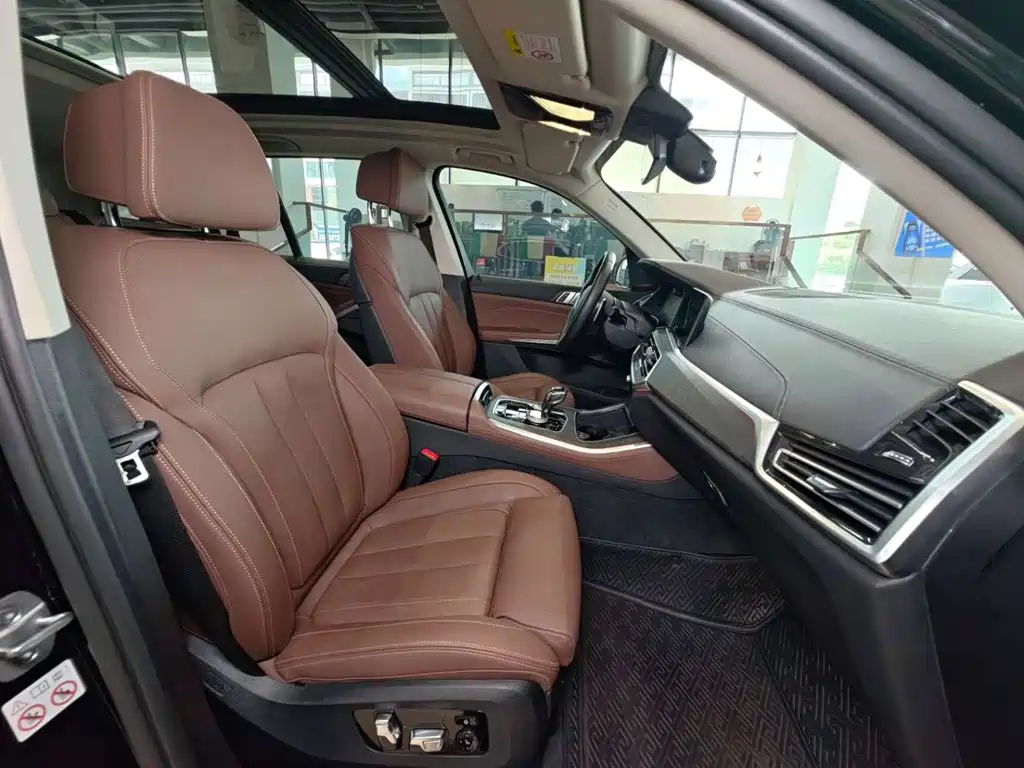 BMW X5 (Import) — миниатюра 26