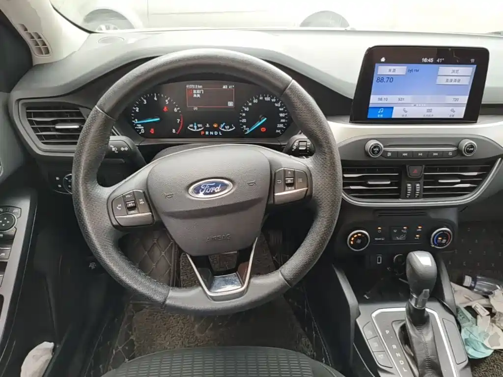 Ford Focus — миниатюра 11