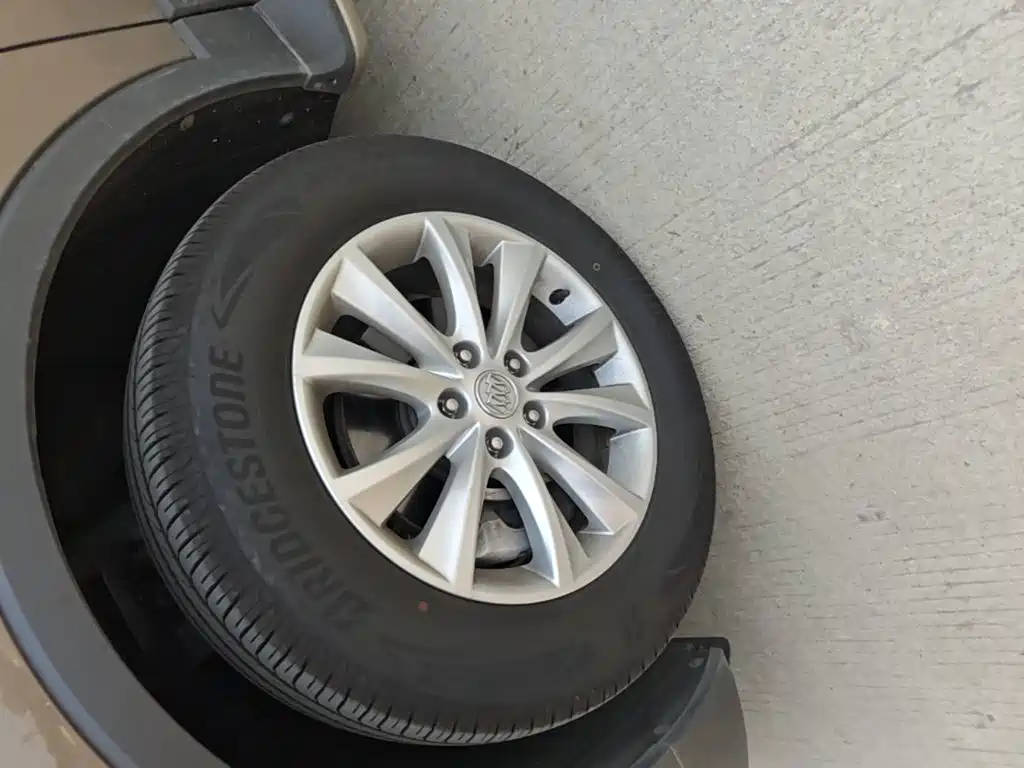 Buick Envision Plus — миниатюра 23