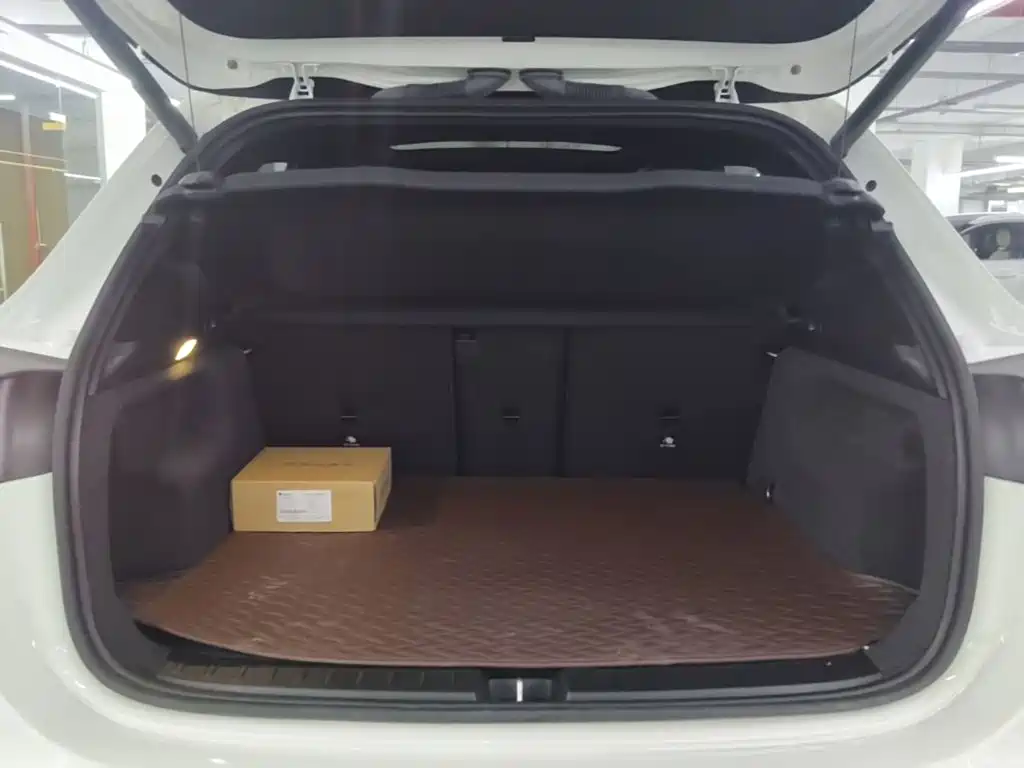 Mercedes-Benz GLA — миниатюра 19