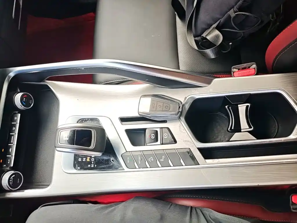 Geely Binyue — миниатюра 14