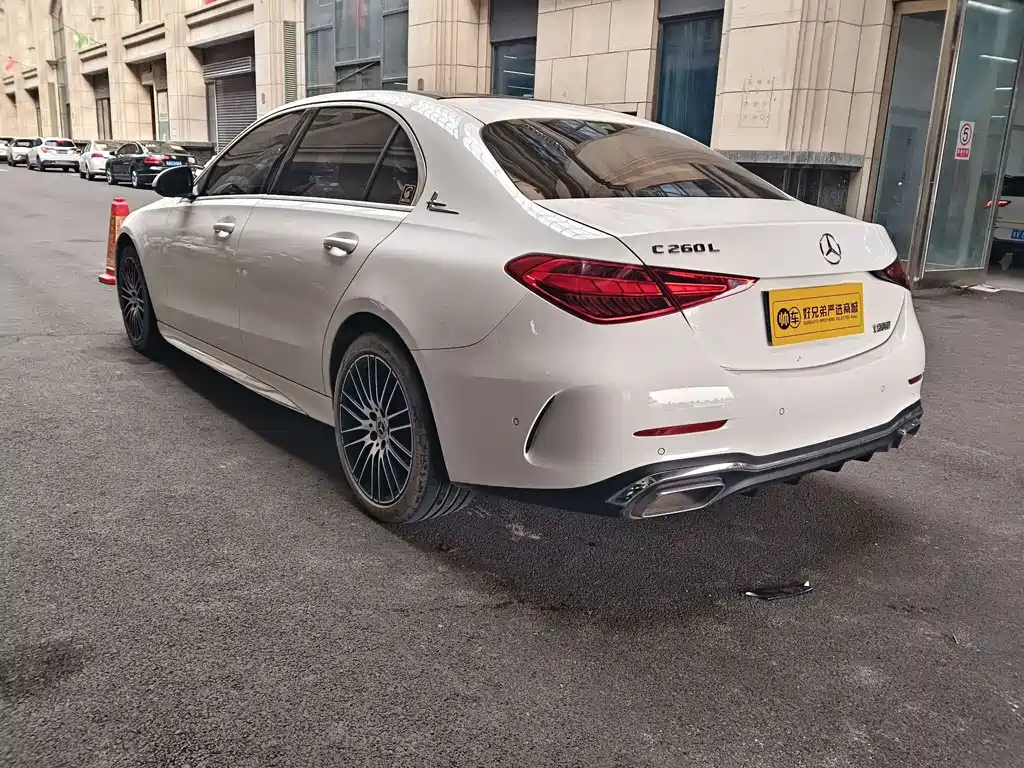 Mercedes-Benz C-Class — миниатюра 10