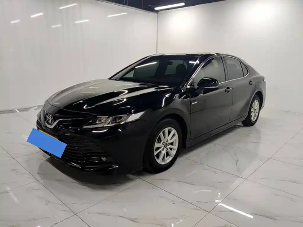 Купить Toyota Camry