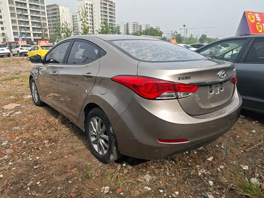 Hyundai Elantra Langdong — миниатюра 5