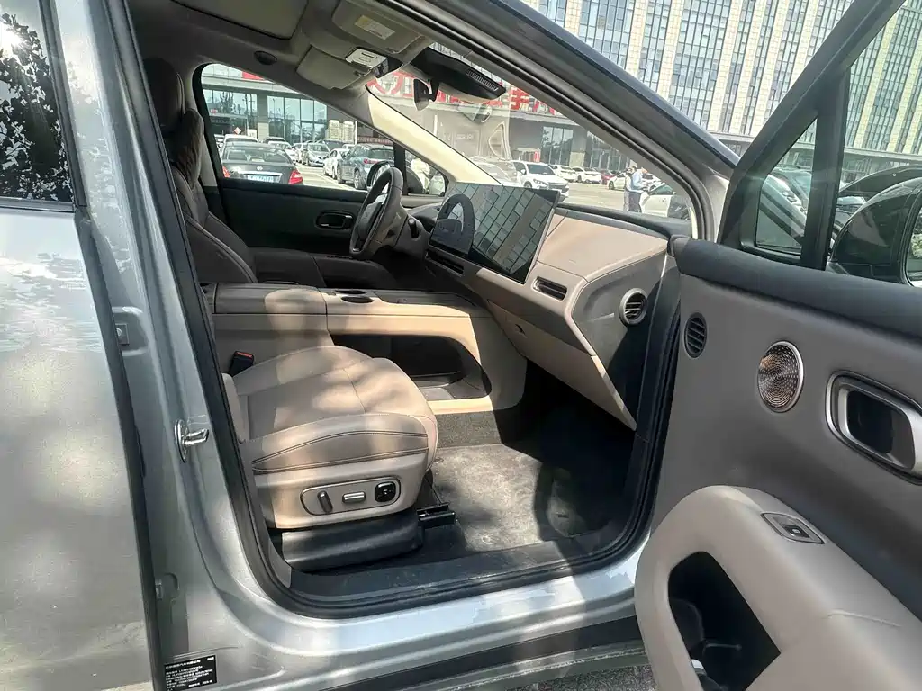 Li Auto Li i8 — миниатюра 7