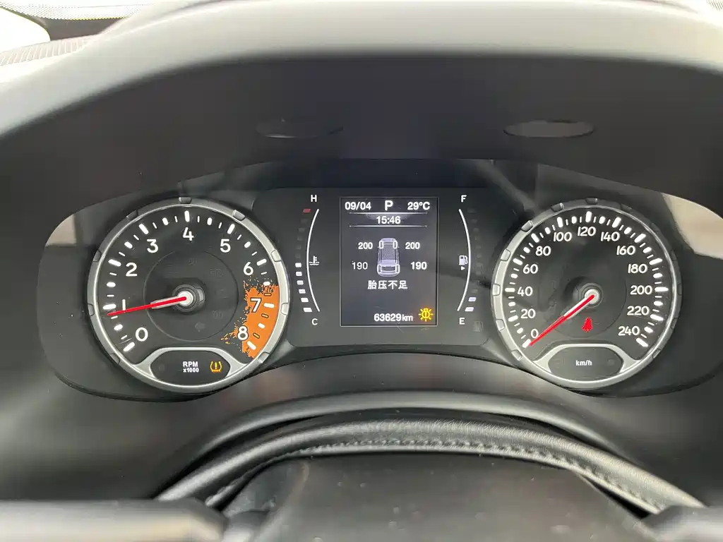 Jeep Renegade — миниатюра 9