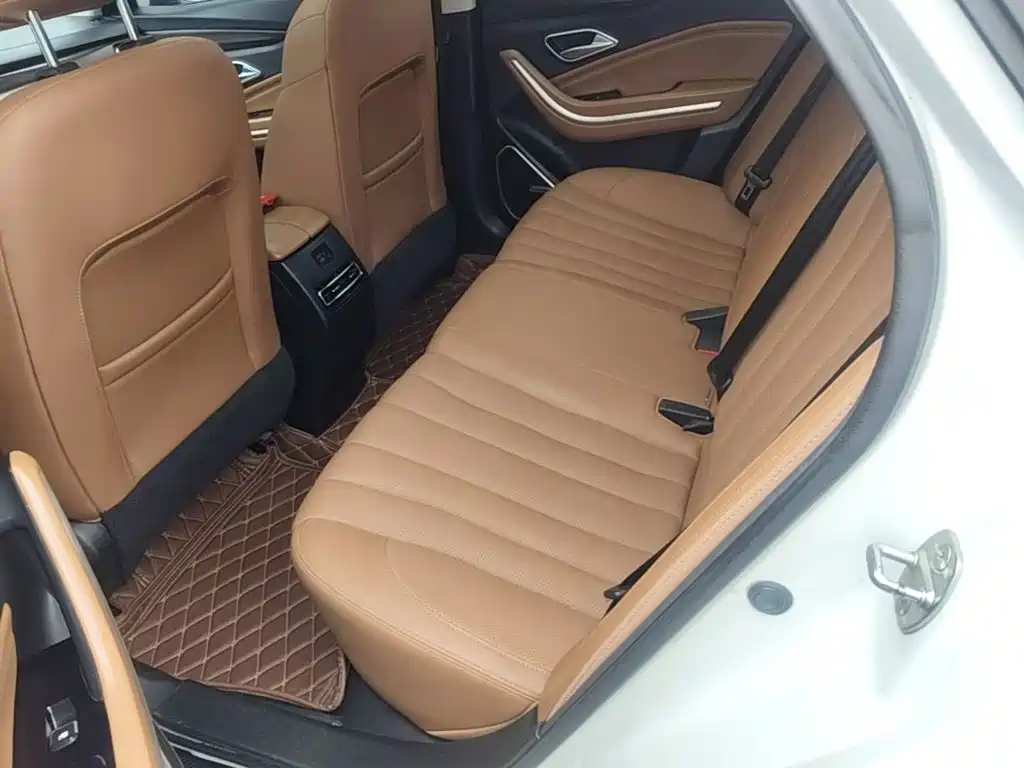 BAIC U7 — миниатюра 17