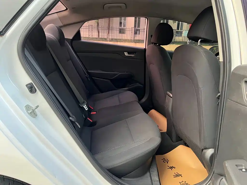 Hyundai Verna — миниатюра 17