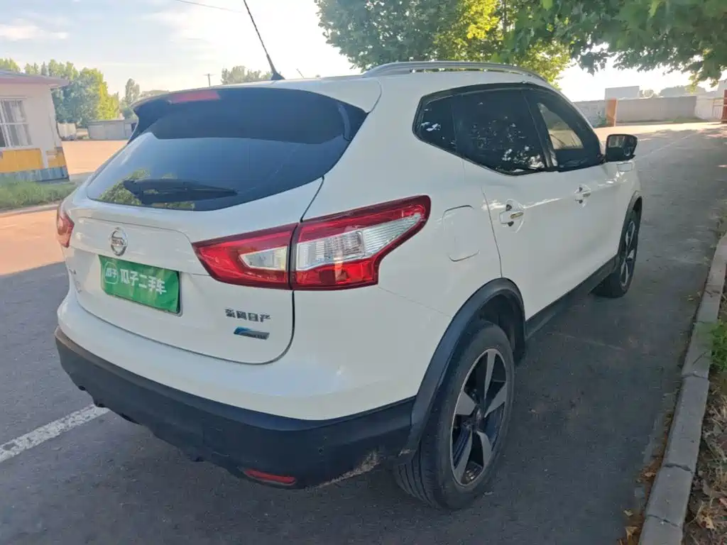 Nissan Qashqai — миниатюра 7