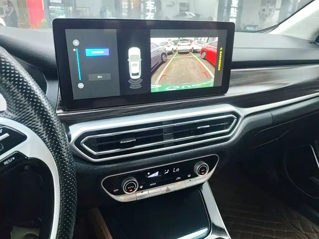 BAIC U7 — миниатюра 13