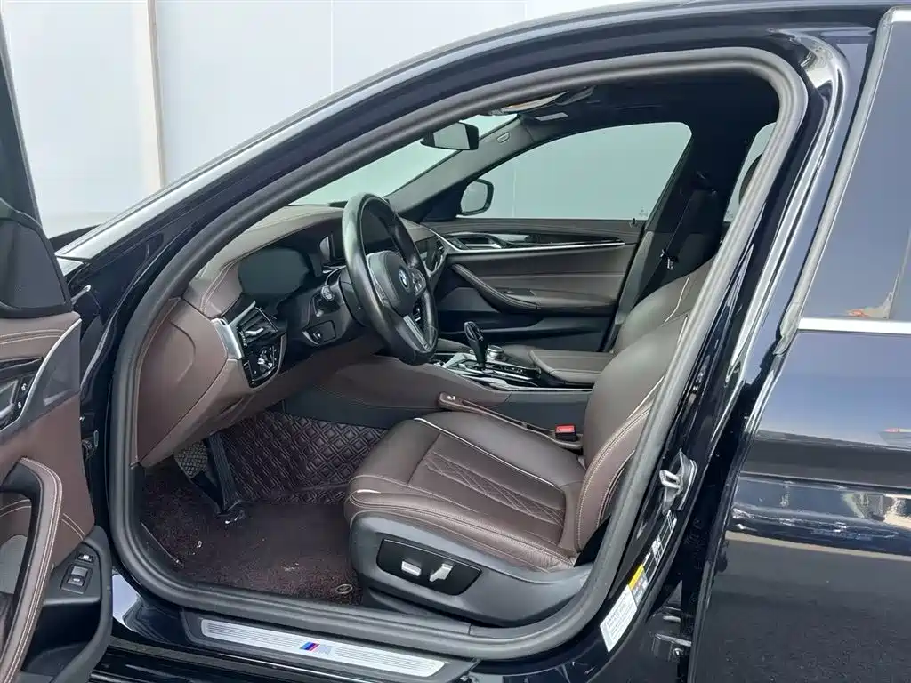 BMW 5 Series New Energy id 4538980 из Китая 10