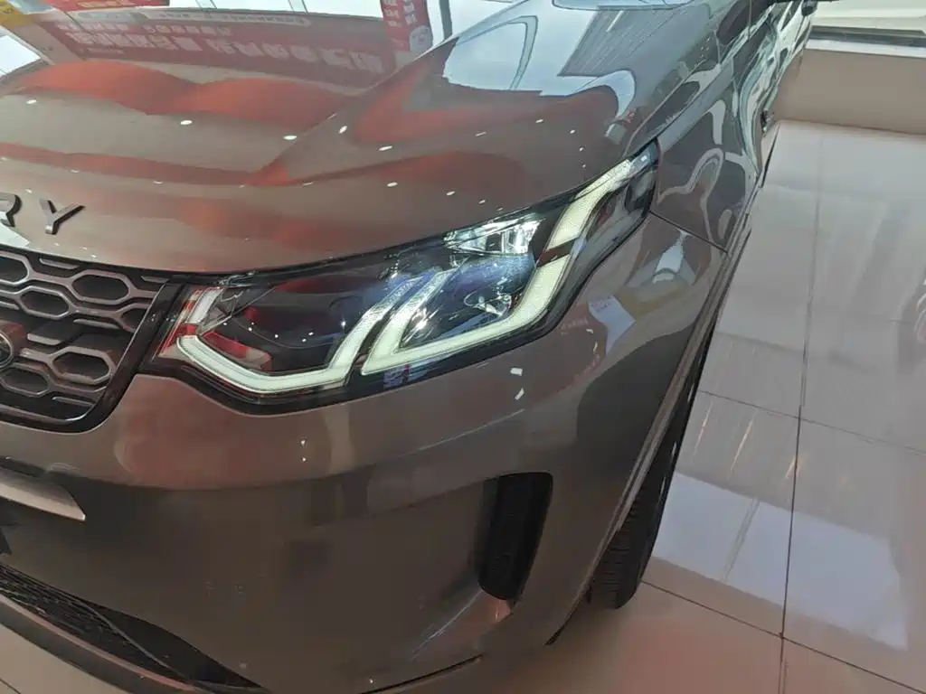 Land Rover Discovery Sport — миниатюра 24