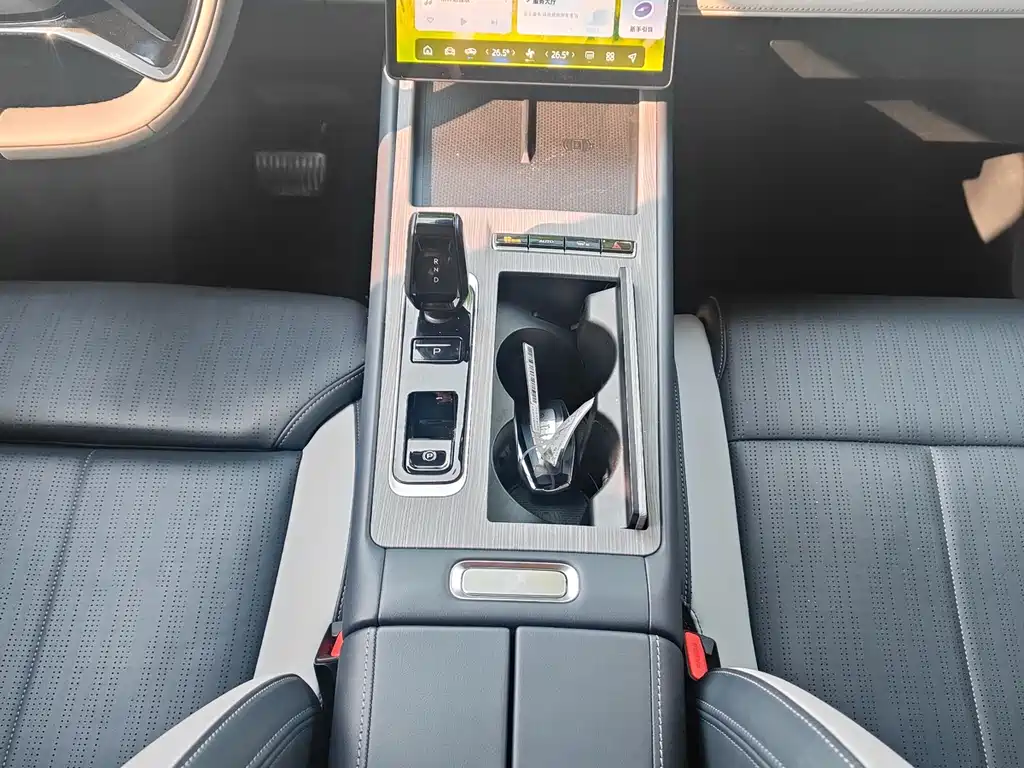 GEELY AUTOMOBILE BOYUE L