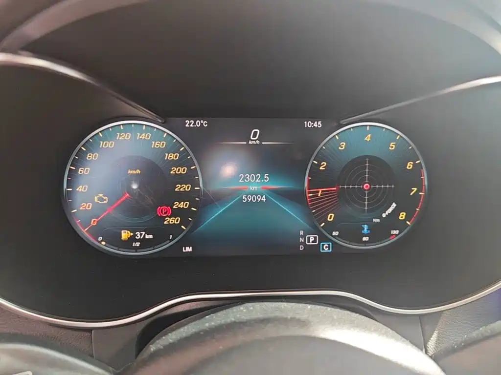 Mercedes-Benz GLC — миниатюра 12