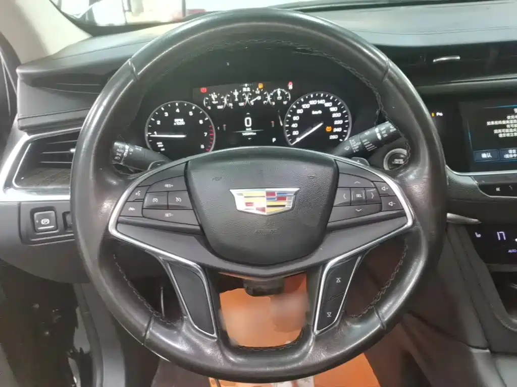 Cadillac XT5 — миниатюра 11