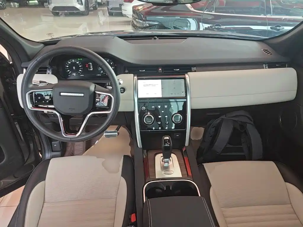 Land Rover Discovery Sport — миниатюра 10