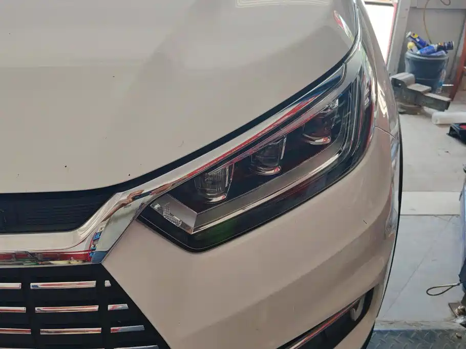 BYD Yuan EV — миниатюра 5