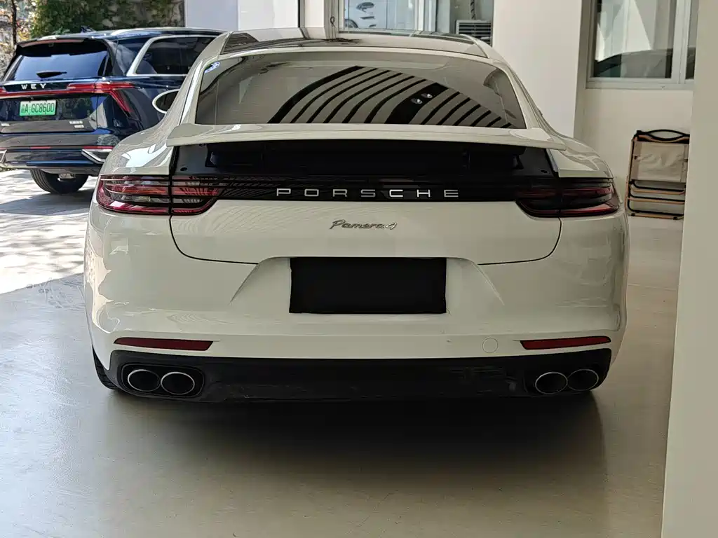 Porsche Panamera — миниатюра 4