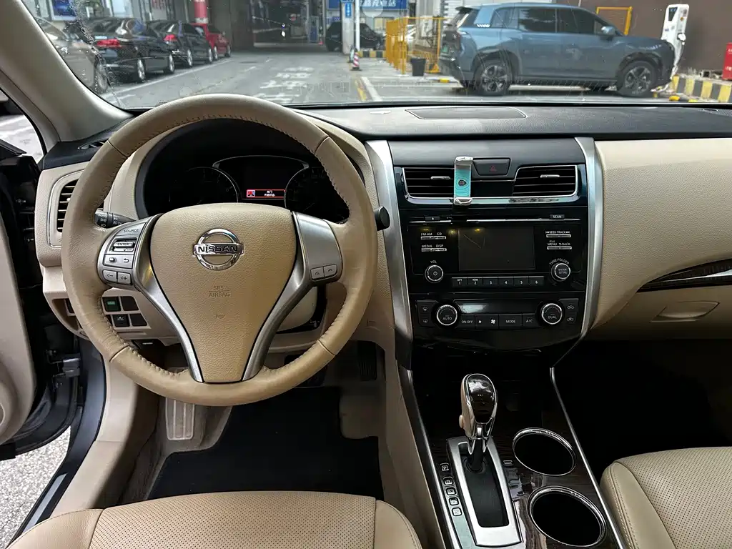 Nissan Teana — миниатюра 9