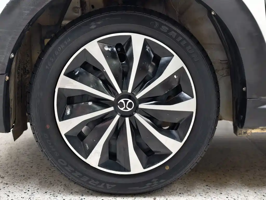 BAIC New Energy EC — миниатюра 12