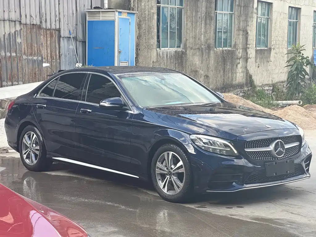 Mercedes-Benz C-Class — миниатюра 3