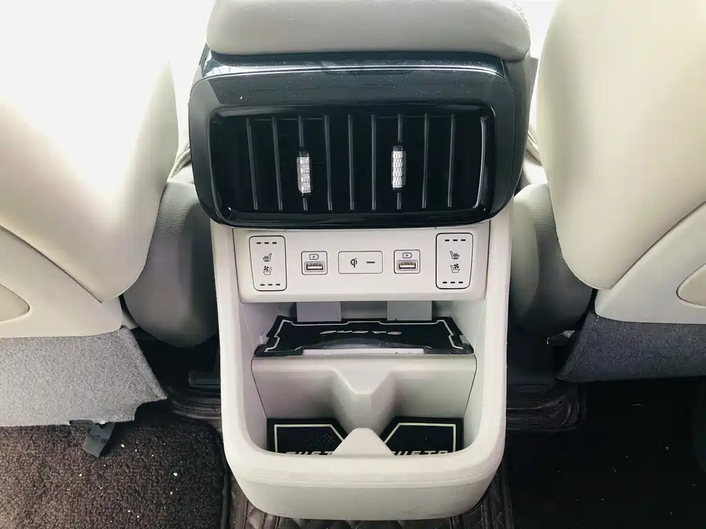 Hyundai Custo — миниатюра 18