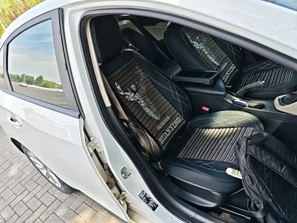 Buick Excelle — миниатюра 25