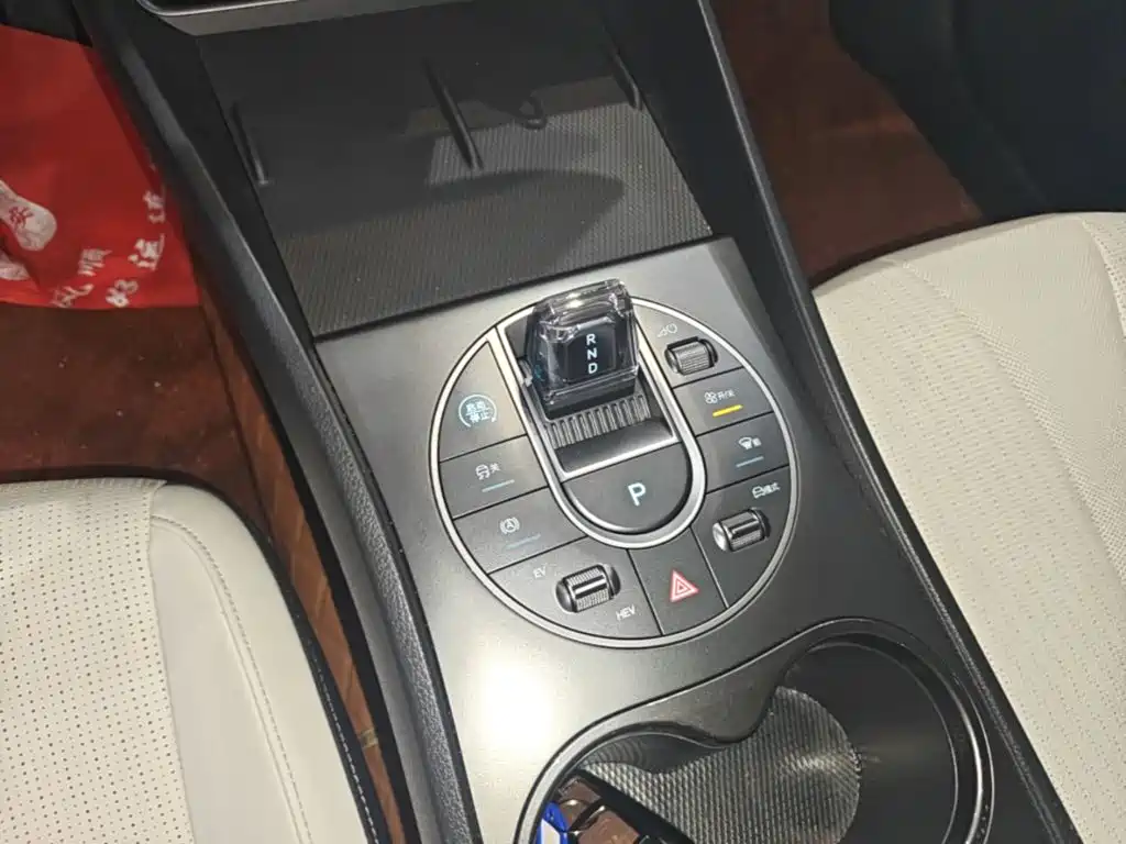 BYD Seal 05 DM-i — миниатюра 14