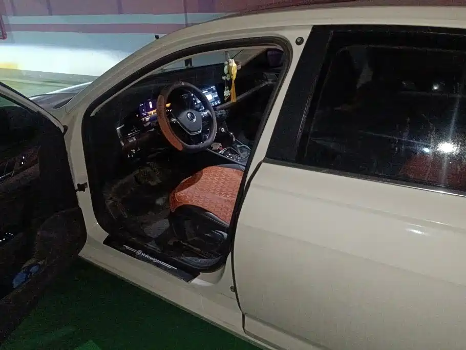 Volkswagen Lavida — миниатюра 9