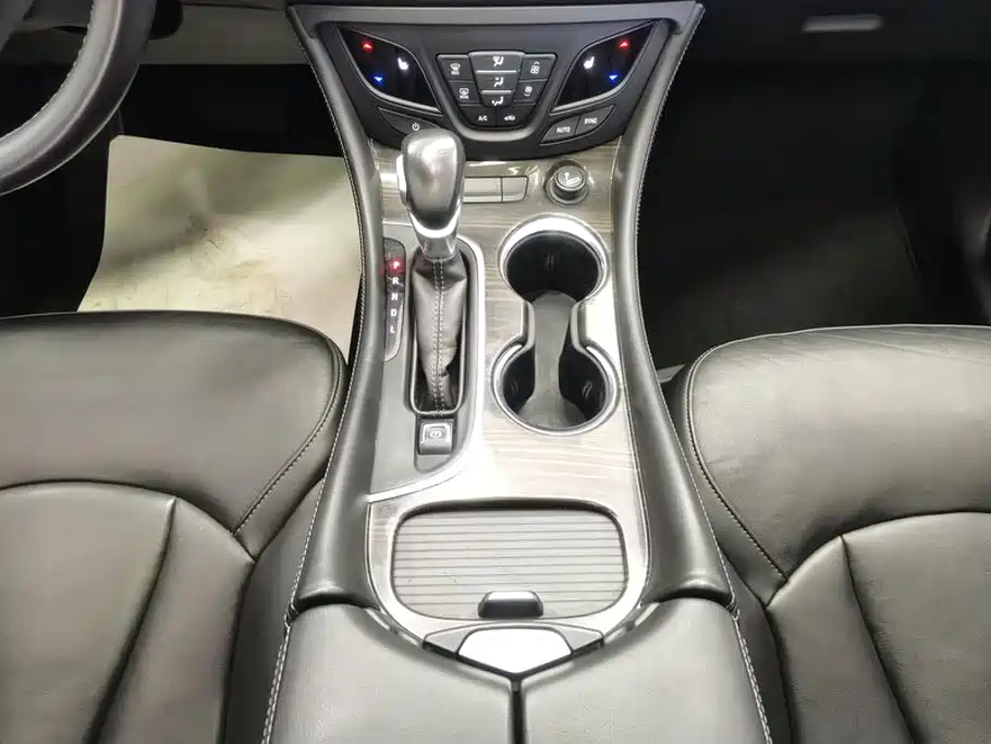 Buick Envision Plus — миниатюра 16