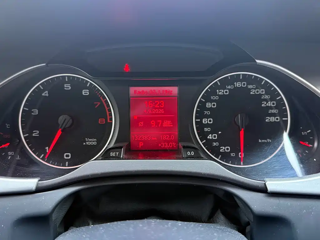 Audi A4L — миниатюра 10
