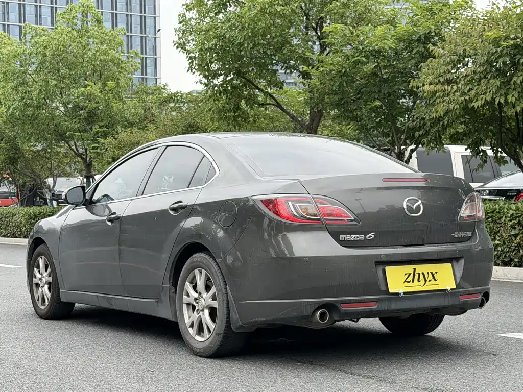 Mazda Ruiyi 2011 2.0L AT Elite