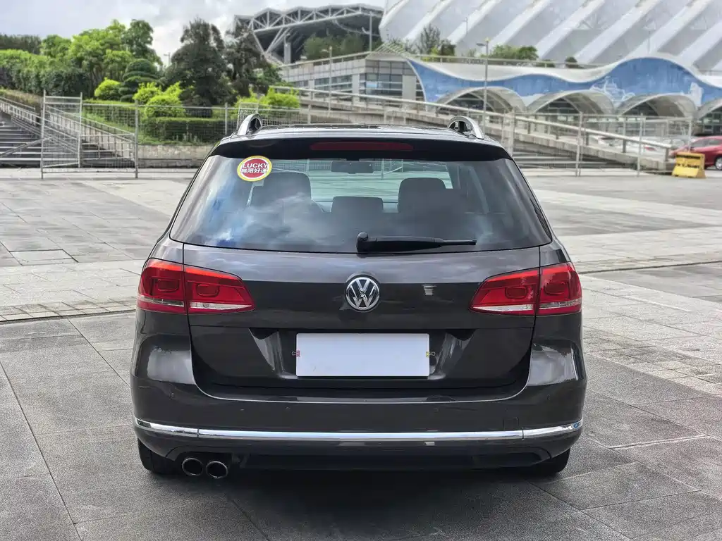 Volkswagen Magotan (Import) — миниатюра 5