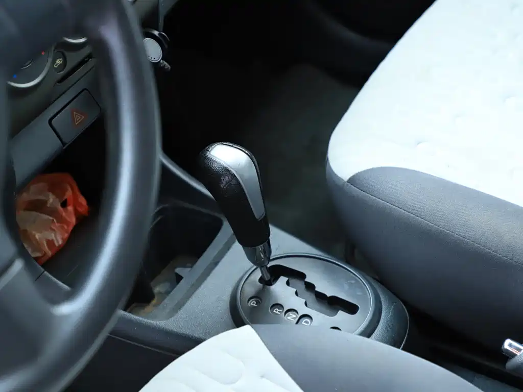 Suzuki Alto 2013 1.0L AT Luxury