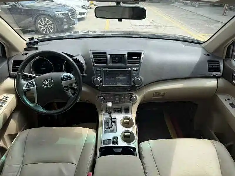 Toyota Highlander — миниатюра 5