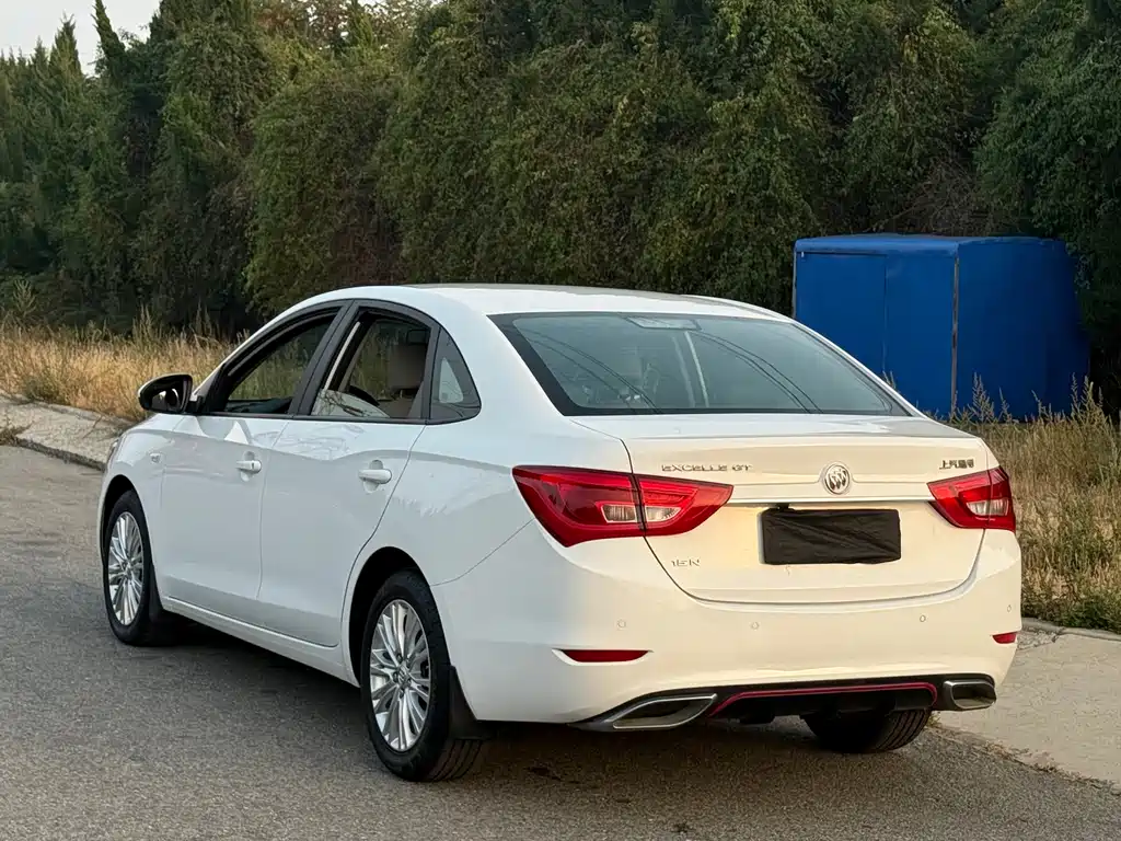 Buick Excelle — миниатюра 4