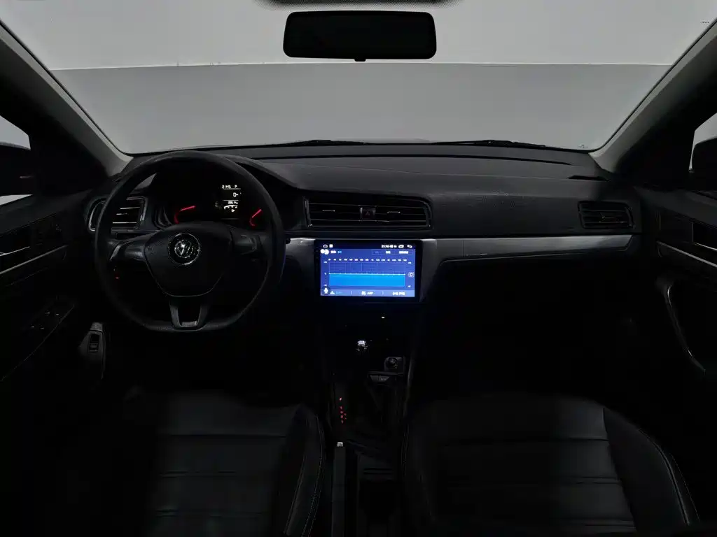 Volkswagen Lavida — миниатюра 5