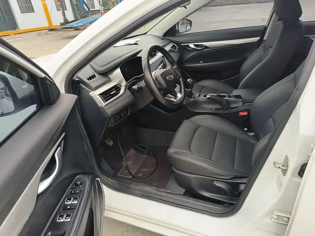 Geely Emgrand — миниатюра 16