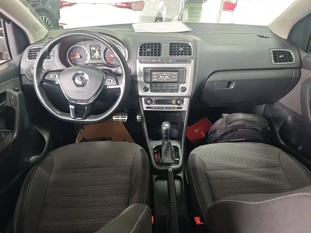 Volkswagen Polo — миниатюра 10