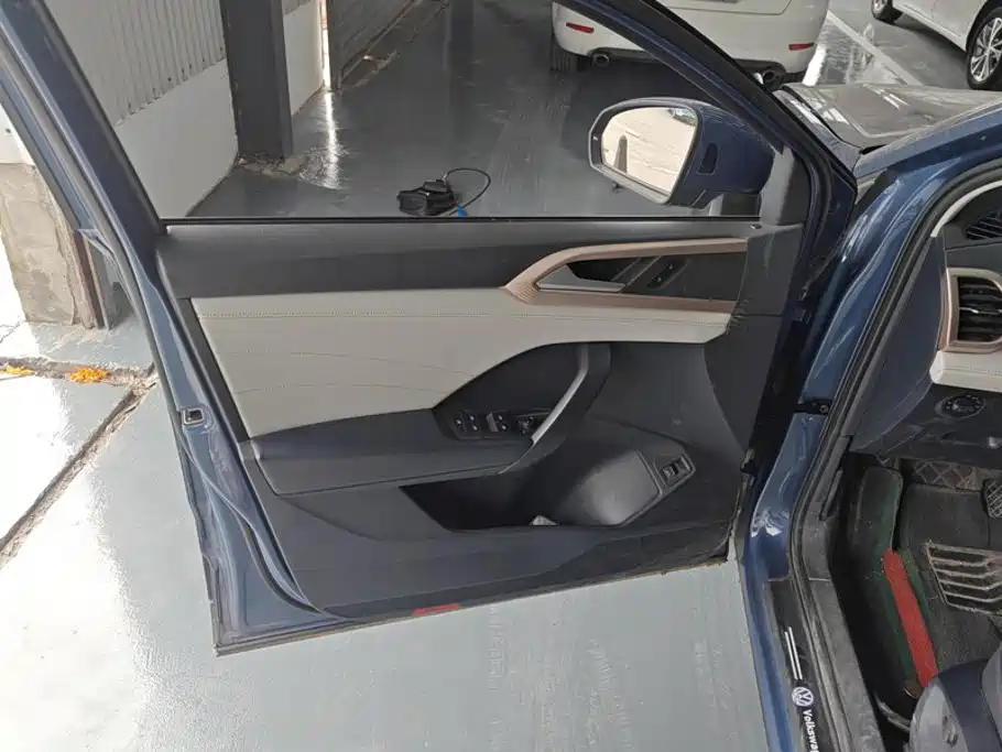 Volkswagen Tharu — миниатюра 7