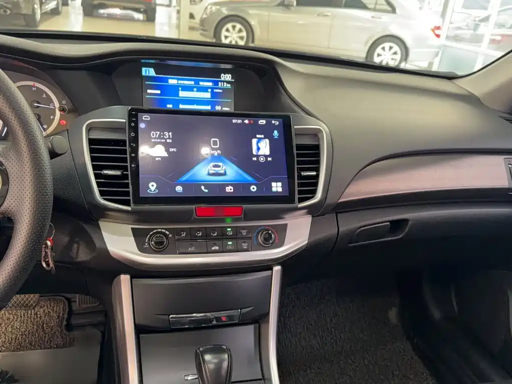 Honda Accord — миниатюра 5