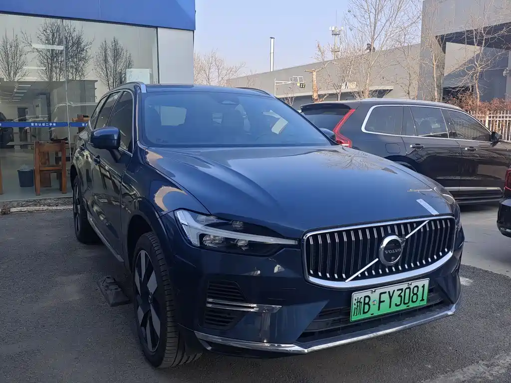 VOLVO XC60 PLUG IN HYBRID