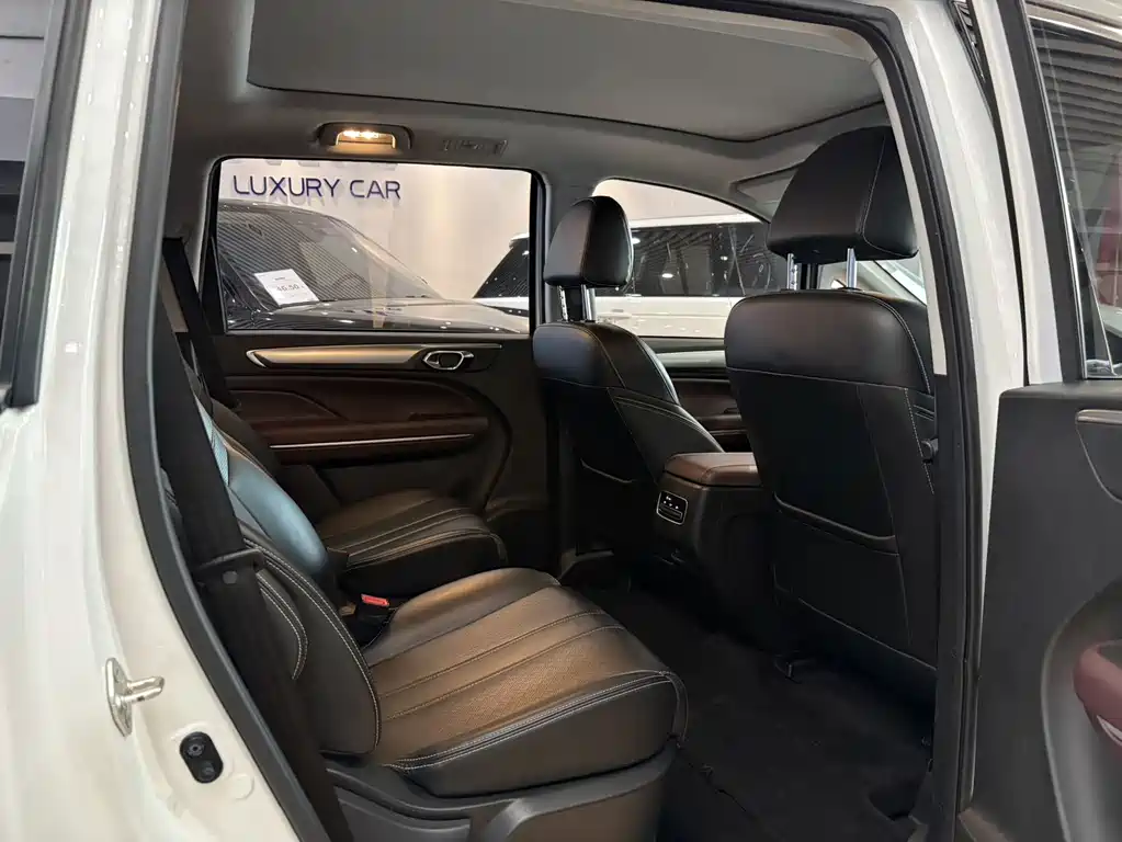GAC Motor Trumpchi M6 — миниатюра 9